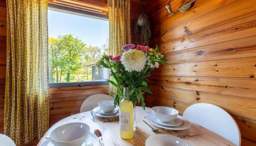 Chalet Lodge 1 by Interhome - Foto 2