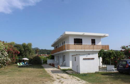 Anastazia's Seaside Apartments - Foto 21