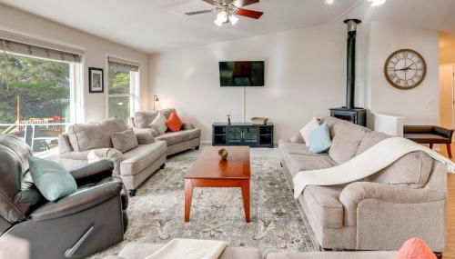 Private Beach, Deck and Grill! Siuslaw River Getaway - Foto 5