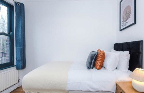 Presented by LTJ PrimeKey Properties - NEW! 7 Bed plus Sofa Bed - Perfect for Contractors - Foto 19