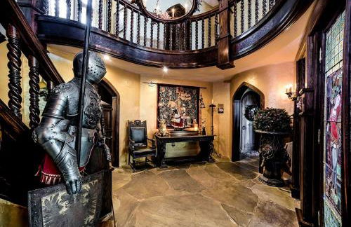 Regal Suite Rental in Breathtaking Castle near Lake George, Upstate New York - Foto 47