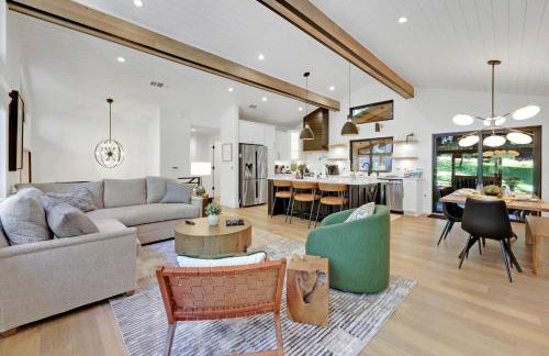 Family-Friendly Luxe Home with Sauna - mins to UO - Foto 3