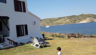 Casa con jardin ,vistas al mar y atardecer en Playas de Fornells - Foto 3