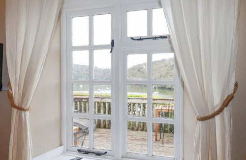 Waterside Cottage - Photo 8