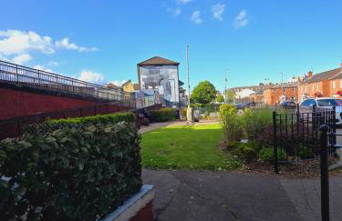 The Bogside Haven - Heart of Derry - Photo 15