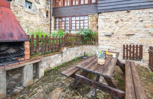 Holiday Home Berghütte mit Terrasse- Kamin und Jacuzzi by Interhome - Foto 34