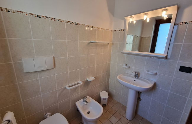 1-bed Apartment Abruzzo, Italy 15 Minutes to sea - Foto 7
