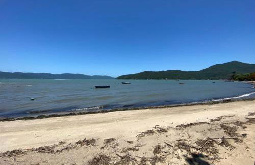 Curta o paraíso Enseada de Brito - Foto 9