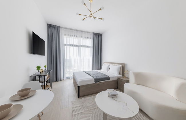 Shining studio in Laya Heights - Photo 1