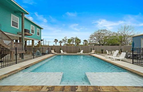 Gorgeous Home with Huge Private Pool and Game Room - Foto 33