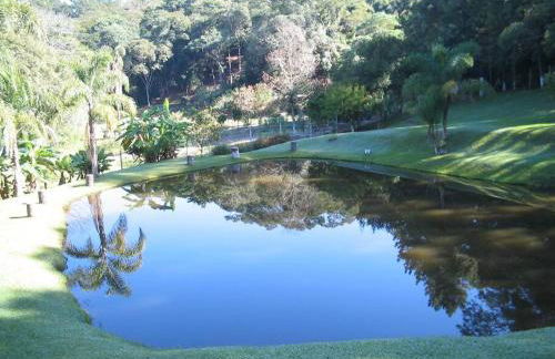 Linda chácara em Ibiuna com lago e piscina - Foto 3