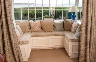 Beautiful spacious old schoolhouse with stunning sea views and beach nearby - Foto 9