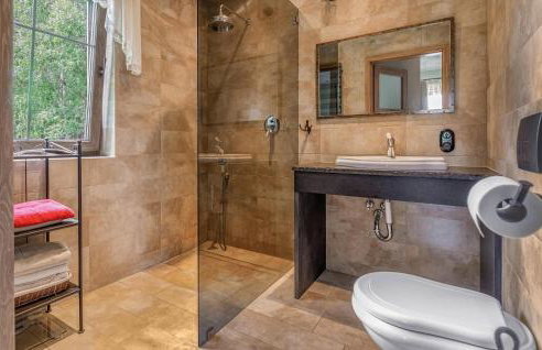 Amazing Home In Gniewino With Kitchen - Foto 11