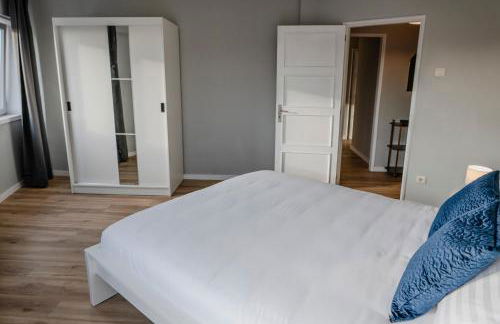3BR Flat by Casa da Música, Central, Sleeps 6, 2D - Foto 12