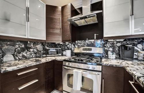 Beach Isles Modern 1BR Waterfront Apartment with Patio - Foto 25