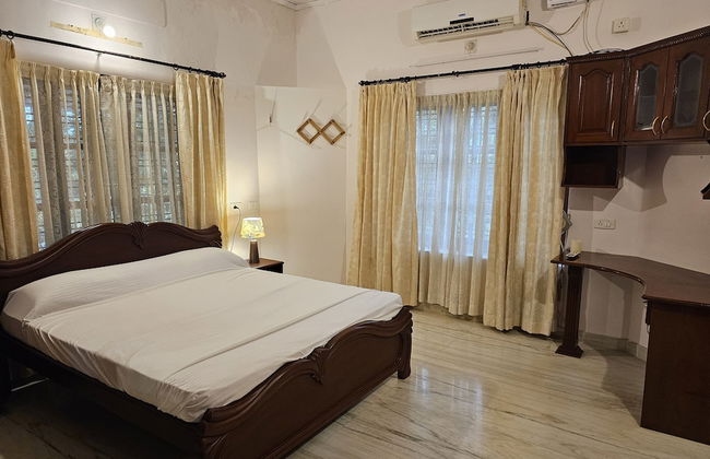 De Royale Summit Home Stay - Photo 5