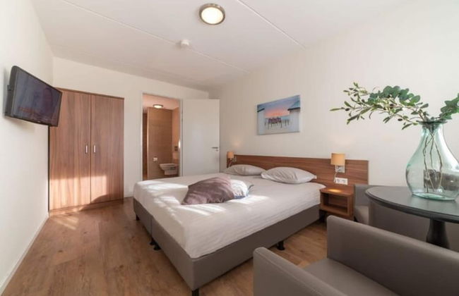 Holiday Home With Whirlpool and Sauna in a Quiet Area in Zeeland - Foto 18