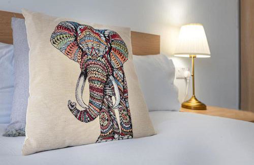 Reading 2-Bed Apartment & Parking - Photo 11