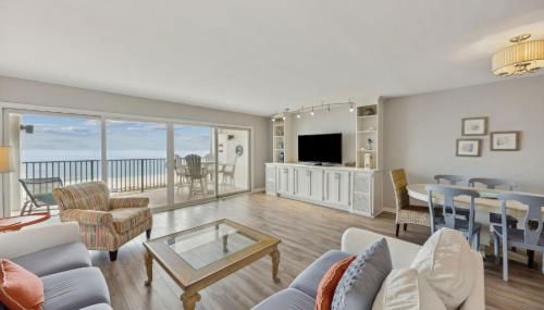 Beach Cottage Look Condo, Ocean View from Spacious Balcony by RedAwning - Foto 2