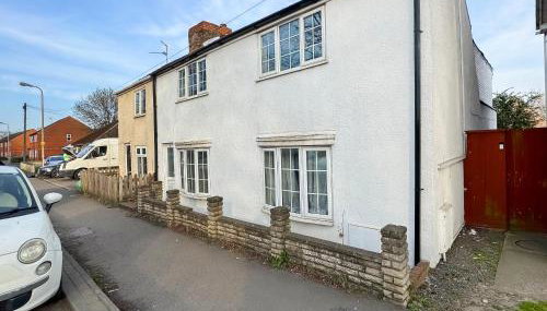 Riverside Cottage - Photo 2