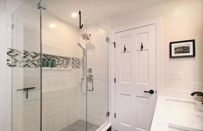 Playhouse Family Escape for 4! - Photo 13