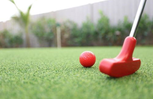 Coastal Palms House - Photo 2