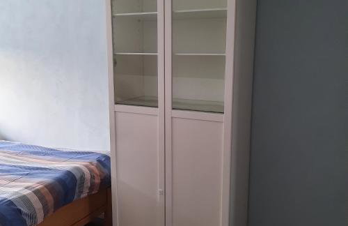 Farbenfrohe Dachgeschoßwohnung - Foto 22