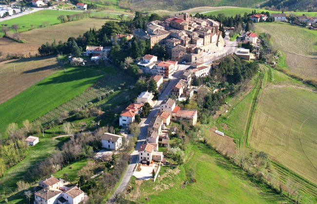 Apartment in Piticchio With Pool and BBQ - Photo 37