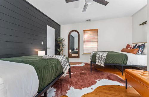 Sleeps 16 - Roof Top - Game Room - Pet Friendly - Foto 29