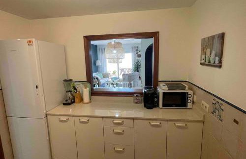Apartamento con piscina y terraza muy cerca de la playa - Foto 9