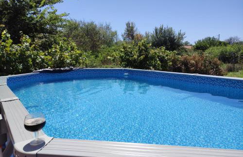 Beautiful nearby beach house with garden, private pool and large yard - Foto 47