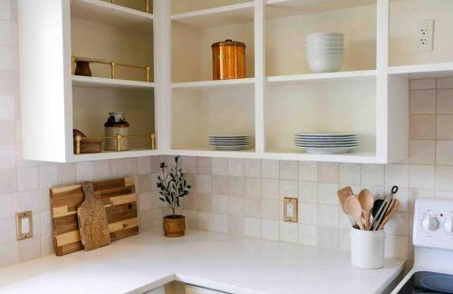 Cozy Renovated Vintage Modern House Downtown! - Foto 39