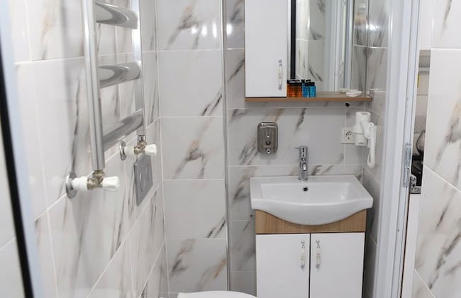 Laos Otel & Apartment - Photo 17