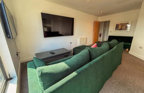Modern Central Apartment Sleeps 6, Free parking - Foto 24