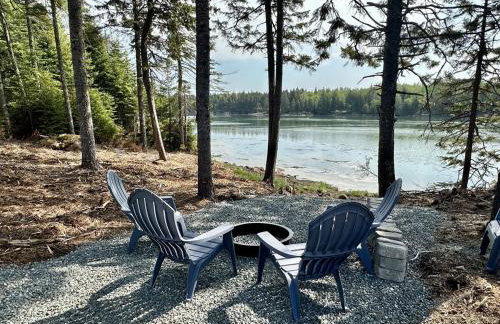 New 2023 Waterfront Home near Acadia with Hot Tub - Foto 47