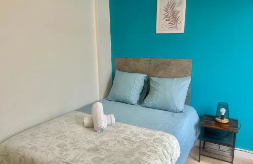 T3 prés de la gare et centre Lorient Parking - Foto 2