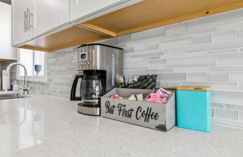 Landmark Lakehouse - luxury living in PLX - Foto 26