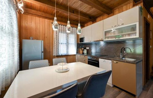 Stunning Home In Veliko Trgovisce - Foto 20