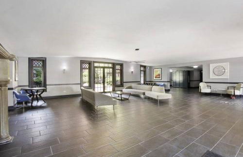 Prime & Stylish 1BR Hideaway - Dorchester 306 - Photo 8