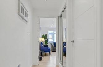 St Martins 2 Bedroom Apartments in Ruislip By 360 Stays - Foto 144