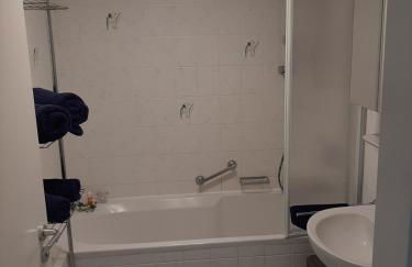 Schicke 2 Zimmer Wohnung ganz Zentral Und ruhig! Nähe Bahnhof! - Foto 29