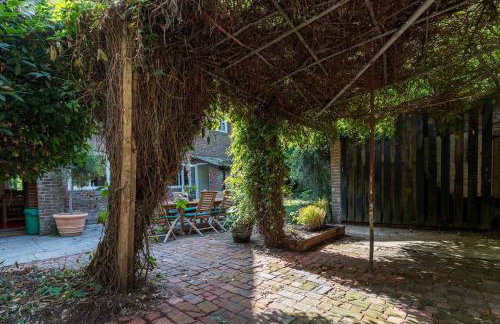 Large family home based at Westerlands Farm - Photo 22