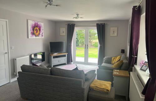 2 bedroom bungalow, 15 minutes to Alton Towers, dog friendly - Foto 23