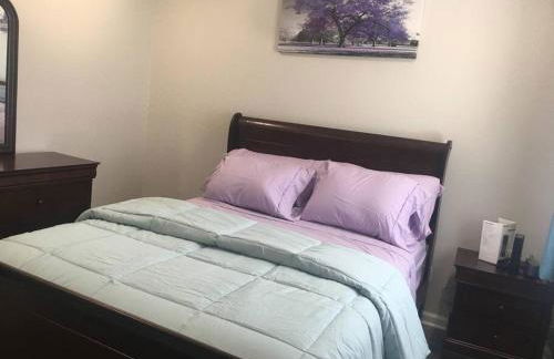 Entire Twnhouse 2bdrms 3Bthrm 2Qbeds 2Levls Fncd Bkyard - Foto 13