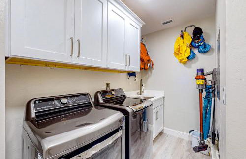 Luxury Condo in Regatta - Photo 8