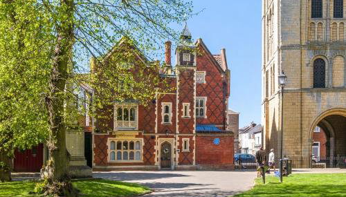 Tower Cottage - Medieval Grid Townhouse - Foto 2