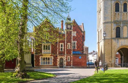 Tower Cottage - Medieval Grid Townhouse - Foto 2