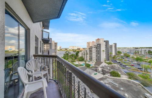 Fabulous Resort Condo with Heated Pool! - Foto 9