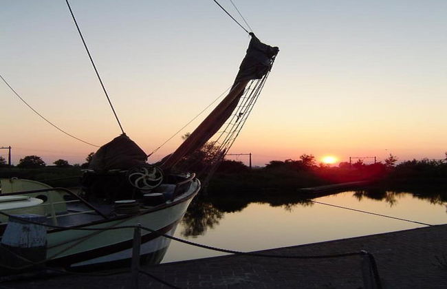 Modern Chalet Near Lake Sneek - Foto 26