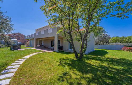 Villa Nonna Novigrad by Istriaselect Villas - Photo 30